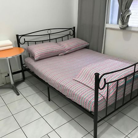 Monthly University Apartment-Elizabeth Toronto Eksteriør bilde